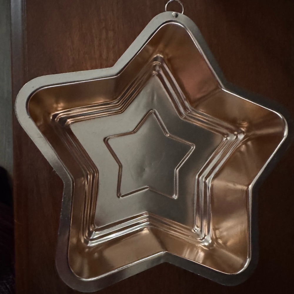 Light Copper Star-Shaped Metal Baking Pan⭐️